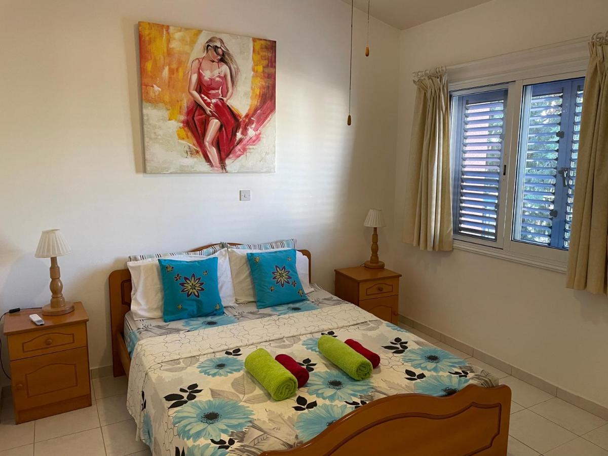Paradise Gardens Prestige And Lovely Apartment Paphos Exterior photo