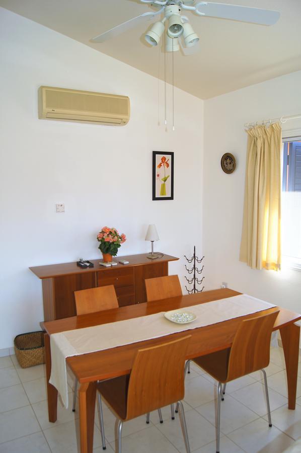 Paradise Gardens Prestige And Lovely Apartment Paphos Exterior photo